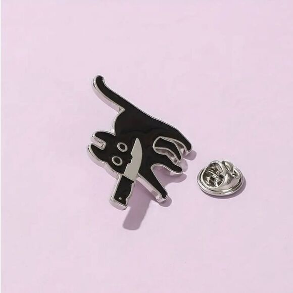 Bad Kitty Cat Brooch - Picture 4 of 9